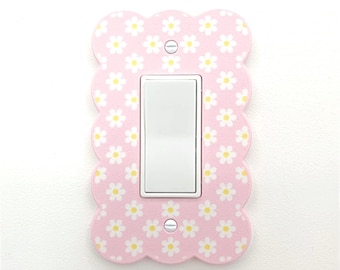 Cubierta para interruptor de luz con diseño de margaritas y flores, cubierta con forma de nube, bonita decoración para habitación infantil, dormitorio de niña, interruptor de pared estético pastel