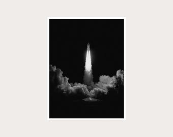 スペースシャトル100分の1 チャレンジャー号　木製　工芸品　昭和　アンティーク 5x7 スペースシャトル チャレンジャー号初打ち上げ写真 初打ち上げ STS