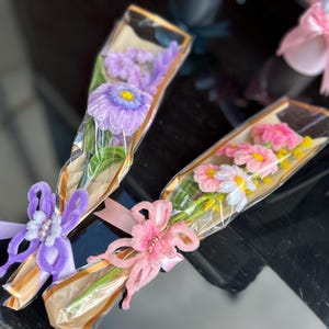 flower bouquets made from chenille pipe cleaners
