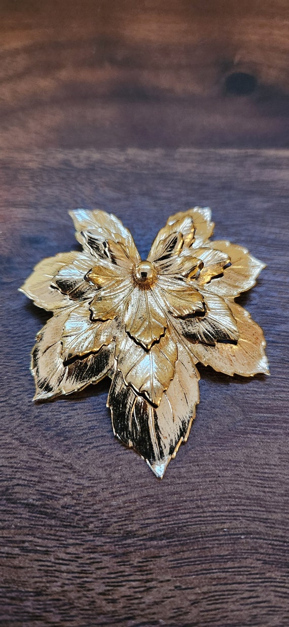 Sarah Coventry Golden Maple Leaf Brooch Pin 1956 V