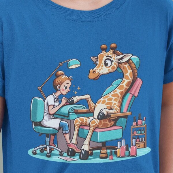 Kids Cute Giraffe Manicure Tee | Animal Spa Day Shirt | Whimsical Giraffe Nail Salon Top | Fun Zoo Animal T-Shirt | Screaming Giraffe