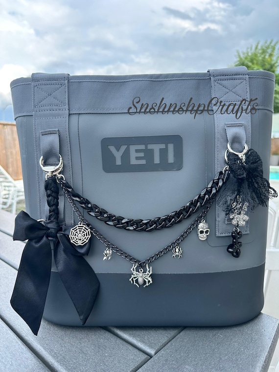 Spider Charm Chain Bag Accessory 13” Acrylic Purse Tote Bag Yeti