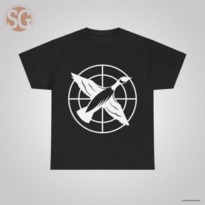 Goose Shooting Unisex Tee Hunting T-Shirt Outdoor Gift for Him Duck Hunting Shirt Men&#39;s Bird Shooter Top