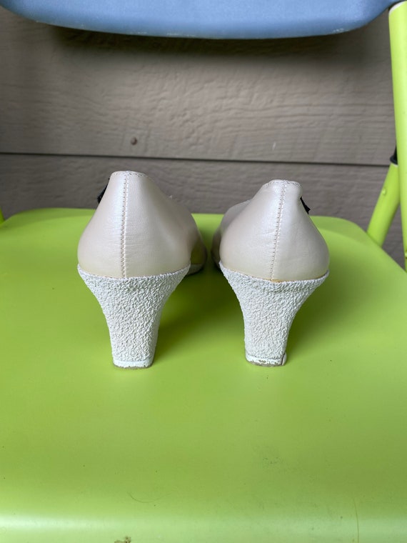 Vintage Designer Wedding Bridal Shoes - Size 8.5 - image 4