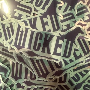 Sticker logo métallique inspiré de Wicked - Fan art musical de Broadway - Sticker sorcière elphabaline pour ordinateur portable, bouteille d'eau, journal