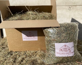 Organic Farm Fresh Meadow Hay | Perfect for Pets and Small Animals | Rabbits, Guinea Pigs, Tortoises etc. | Approximately 3kg boxes