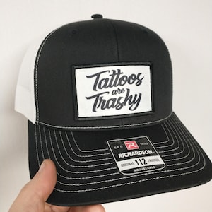 Tattoos sind Trashy Hat