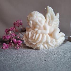 Handmade soy wax candle, A little sleeping angel candle , Great gift for home