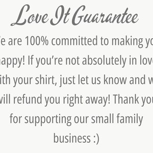 K&ouml;nnte beinhalten: Text auf wei&szlig;em Hintergrund, der "Love It Guarantee" lautet, gefolgt von einem Absatz, der erkl&auml;rt, dass der Verk&auml;ufer zu 100% zur Kundenzufriedenheit verpflichtet ist und K&auml;ufe erstattet, wenn der Kunde mit seinem Kauf nicht zufrieden ist. Der Text endet mit "Vielen Dank f&uuml;r die Unterst&uuml;tzung unseres kleinen Familienunternehmens :)"