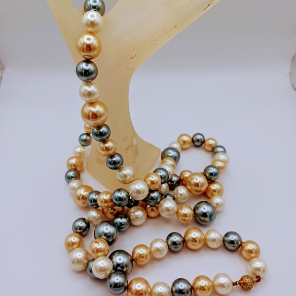 Fabulous Faux Pearl Necklace