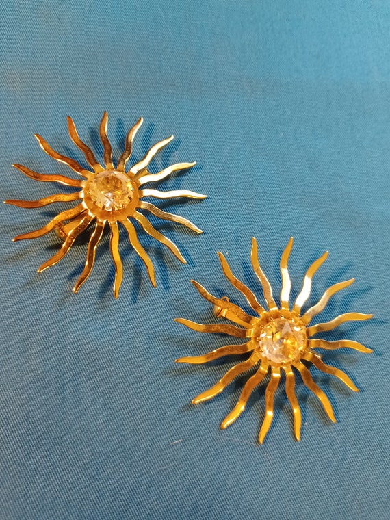 Sarah Coventry "Fasination" Brooch-1959