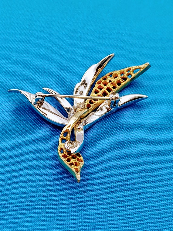 High Style Brooch - image 3