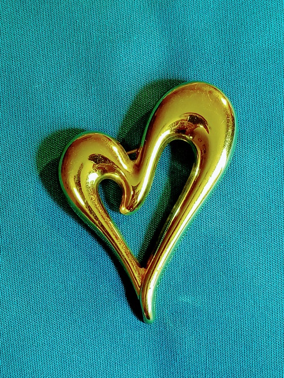 Heart Brooch Signed Monet