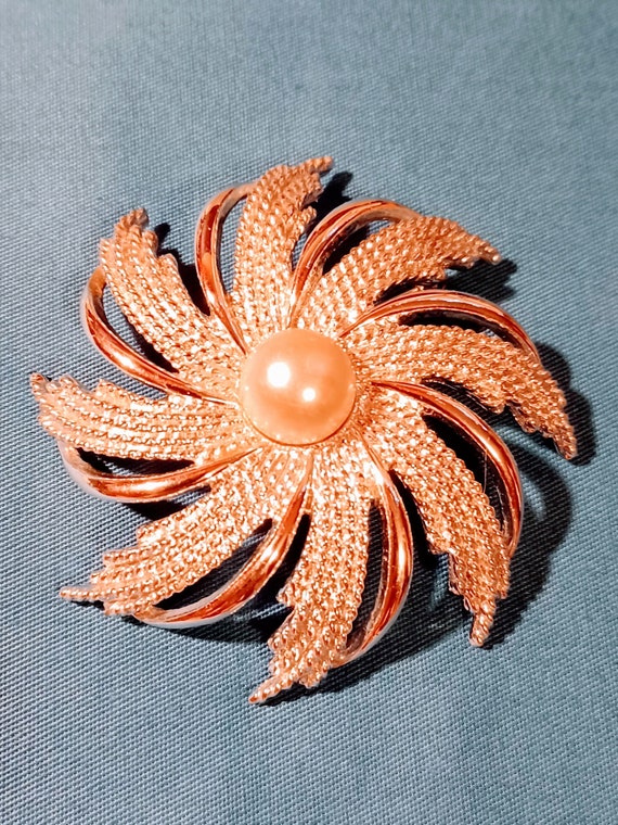 Sarah Coventry "Silvery Sunburst" Brooch 1969h