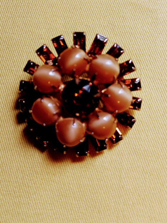 1950s Brooch with Autumn Colors - image 4