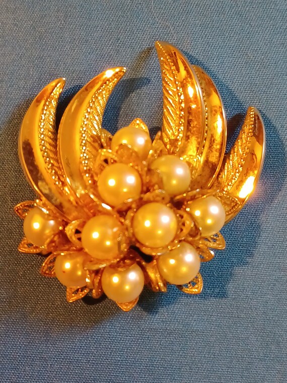 Faux Pearl Brooch