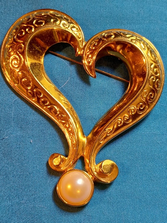 Large Heart Brooch Signed Avon