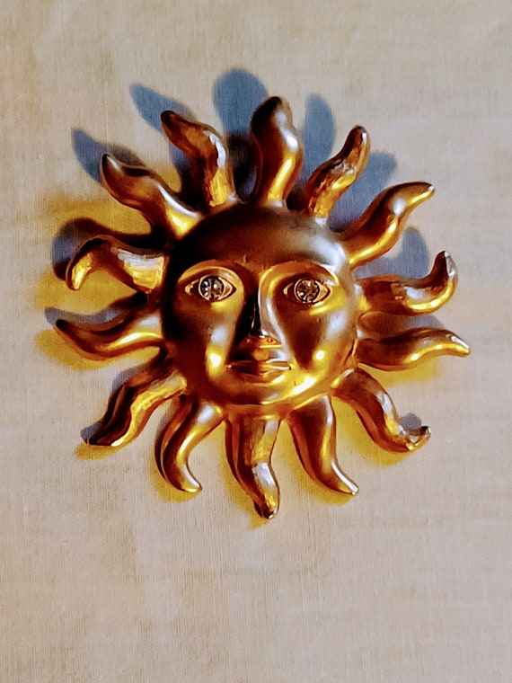 Avon "Sun Medallion Pin" 1994