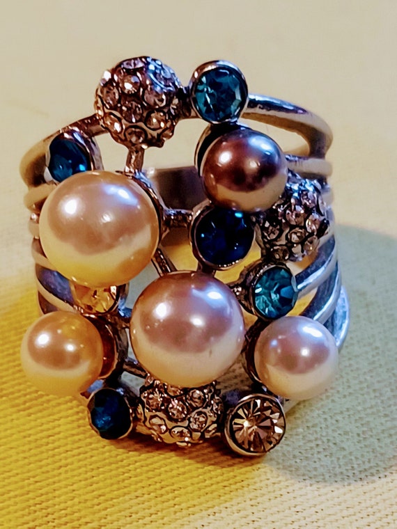 Faux Pearl and Rhinestones Ring