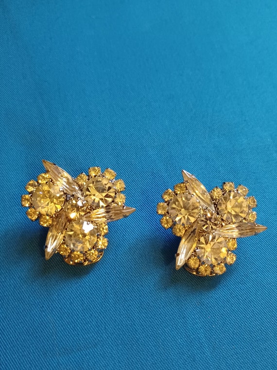 Classic 1950s Rhinestone Earrings