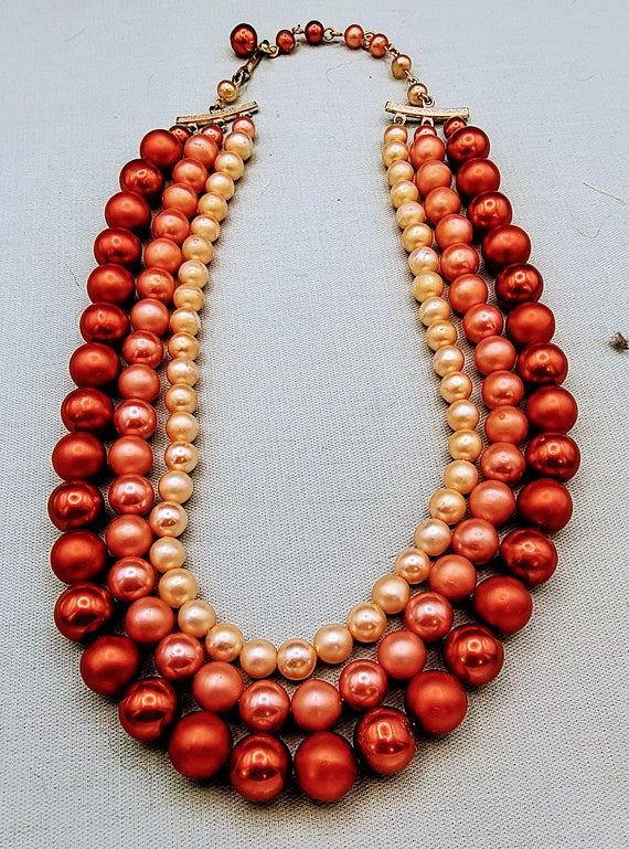 1950s Beaded Necklace