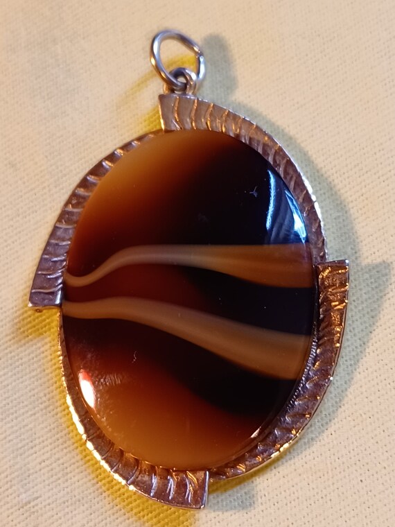 Sarah Coventry "Carameltone" Pendant  1973