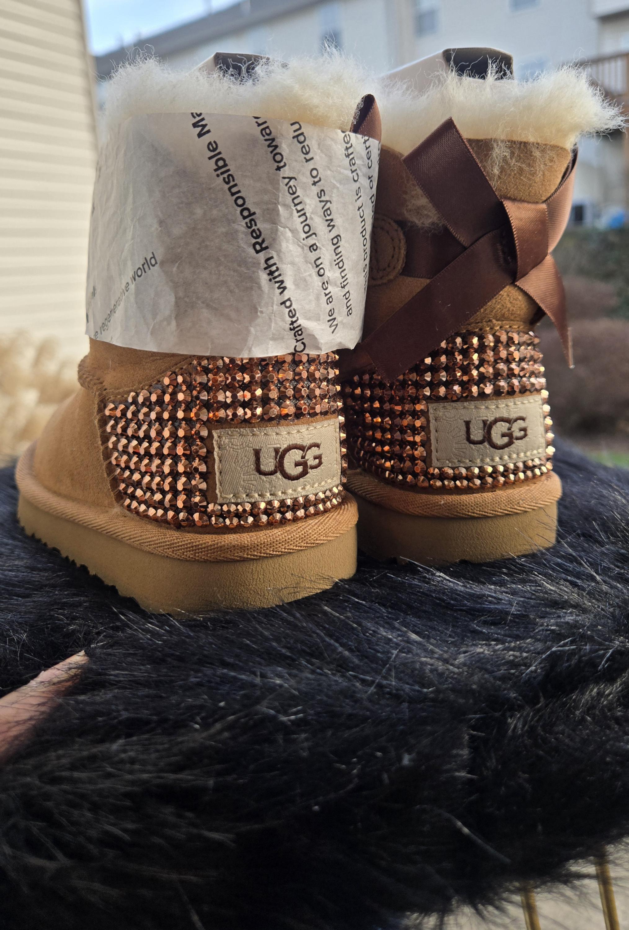 UGG W BLISS STUDDED BLING 6.5 モカシン Bling UGG Boots - Etsy
