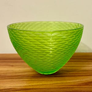 Vintage Lime Green Glass Bowl: Hand-Etched Diamond Optic, UV Glow