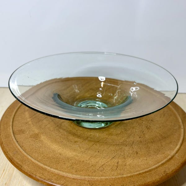 Vintage Mexican Art Glass Bowl: Aqua Green Hand-Blown Sombrero Pedestal Dish