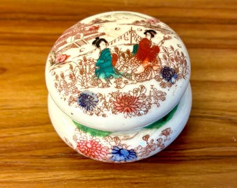 Vintage Japanese Satsuma Style Trinket Box, Hand Painted Ceramic Jar
