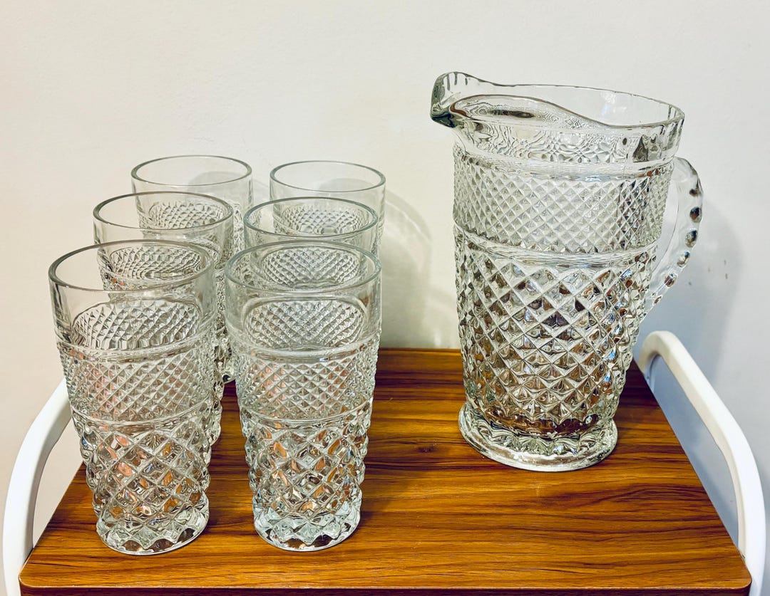 Vintage Anchor Hocking Wexford Diamond Point Glassware Set Large