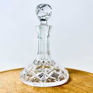 Cut Crystal Decanter with Stopper – Waterford Style Diamond & Fan Pattern – Vintage Barware, Mid Century Glass, Gift for Him or Her