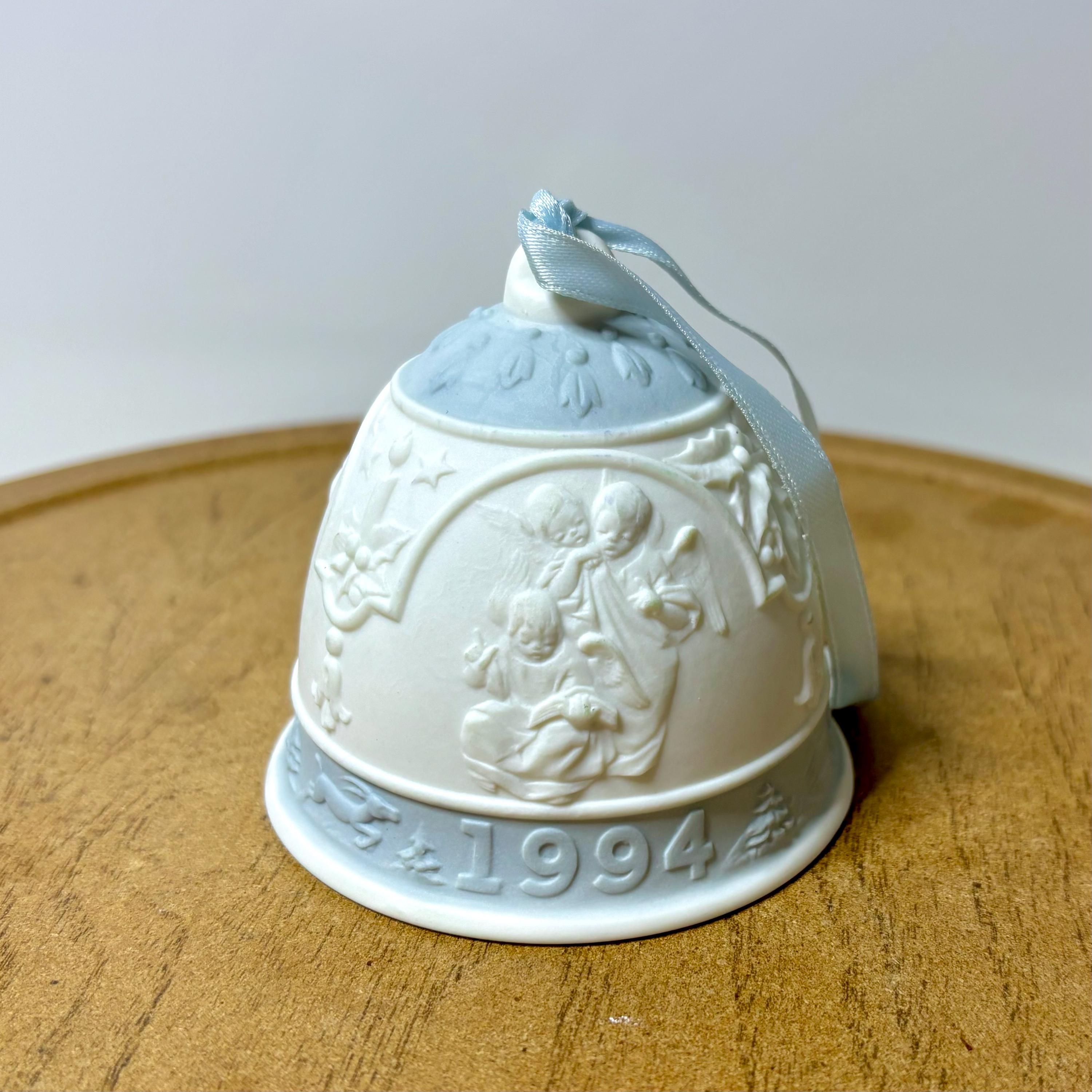 【LLADRO】 【限定1994年版】クリスマスベル コレクターズソサエティ Porcelain Santa figurine. Green | Lladró® India