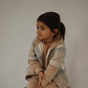 Girls&#39; Hooded Bomber, Toddler Baseball Jacket, Stylish Spring Clothing, Warm Kids Sweatshirt, Fashionable Infant Outfit, Cute Outerwear