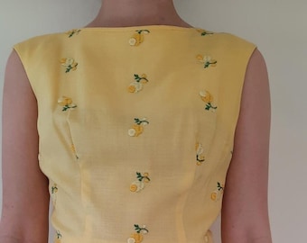 Vintage 1950s  Cover Girl of Miami summer linen dress, yellow with embroidered flowers  Size small  Sheath Dress