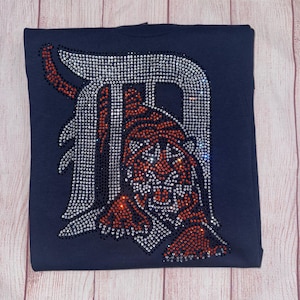 売れ筋商品|||カールバンクス カットソー トップス レディース Women's Navy Detroit Tigers City Graphic Fitted T-Shirt Navy Detroit Tigers Women - Etsy