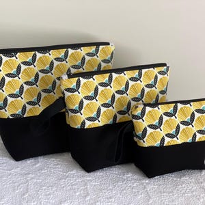 Bolsa para projeto de tricô floral japonês: bolsa acolchoada com zíper