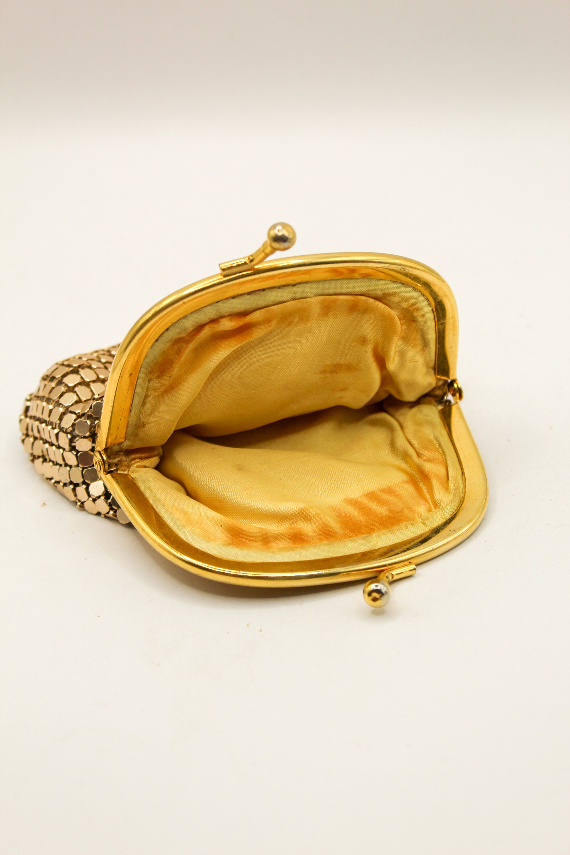 Gold Beased Frame Purse＿GOLD 1920s Zig Zag Beaded Golden Brass Frame Chain Handle Purse