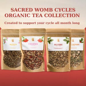 Puede incluir: Cuatro bolsas de té orgánico de la colección Sacred Womb Cycles. Cada bolsa está etiquetada con un nombre diferente: Awaken, Creatrix, Restore y Woman. También se puede ver el texto "Created to support your cycle all month long".