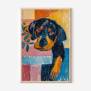 Puede incluir: Una pintura de un perro negro y marrón con un fondo azul. La cabeza del perro está inclinada hacia un lado y sus ojos están cerrados. La pintura está hecha en un estilo estilizado y abstracto.