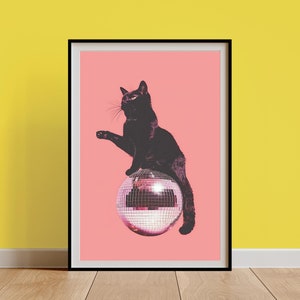 Póster de bola de discoteca de gato negro, impresión de discoteca funky de los años 70, arte mural retro de gato, collage genial, arte de lujo para dormitorio femenino con bola de espejos, regalo moderno para amantes de los gatos.