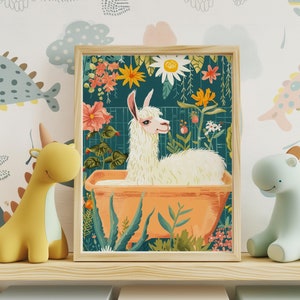 Stampa artistica da parete con lama su carta fine art, grazioso arredo boho per la cameretta dei bambini, poster di animali morbidi e coccolosi, bagno con piante tropicali eclettiche massimaliste