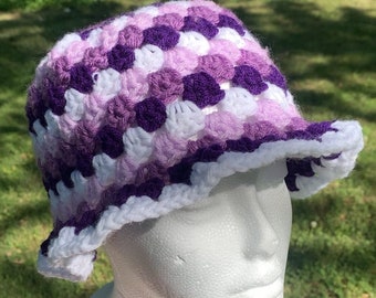 Crochet Bucket Hat (Granny Stitch/Granny Stripe Hat)