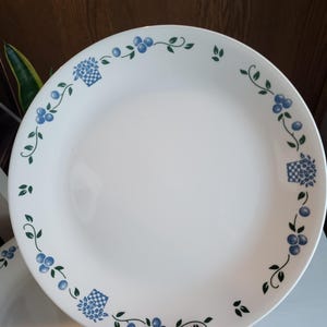 Vintage, 1980&#39;s Corelle, Blueberry Bouquet Dinner Plates, Set of 4, Replacements, Summer Fruit Kitchen, 1990s Retro, Cottagecore