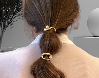 Trendy Popular 2pcs Pearl Gold Hair Pin, Ponytail Hook Hair Cuff for Women, 2024 Runway Summer Hair Accessories, Women Metal Ponytail Holder