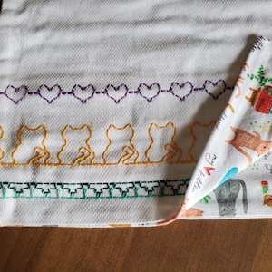 Sitting Cat Swedish Weaving Huck Towel Pattern