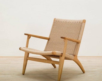 Hans Wegner CH25 Chair Style