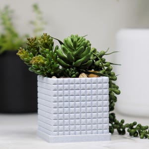 Modern Cubed Planter, 3D Printed Plant Pot, Elegant & Sustainable Home Decor, Planter with Drainage, Perfect Gift Plant Lovers