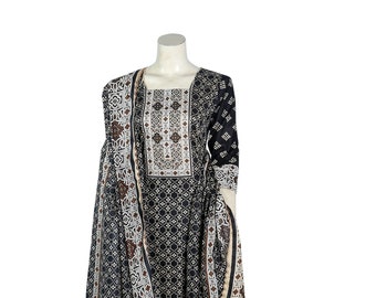 Summer Collection premium Printed Lawn Suit For Women's BY MACK FABRICS.