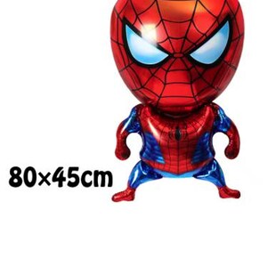 Puede incluir: Un globo de Spider-Man rojo, azul y negro. El globo mide 80 x 45 cm y presenta la ic&oacute;nica m&aacute;scara y el disfraz del personaje. El globo est&aacute; de pie sobre un fondo blanco.